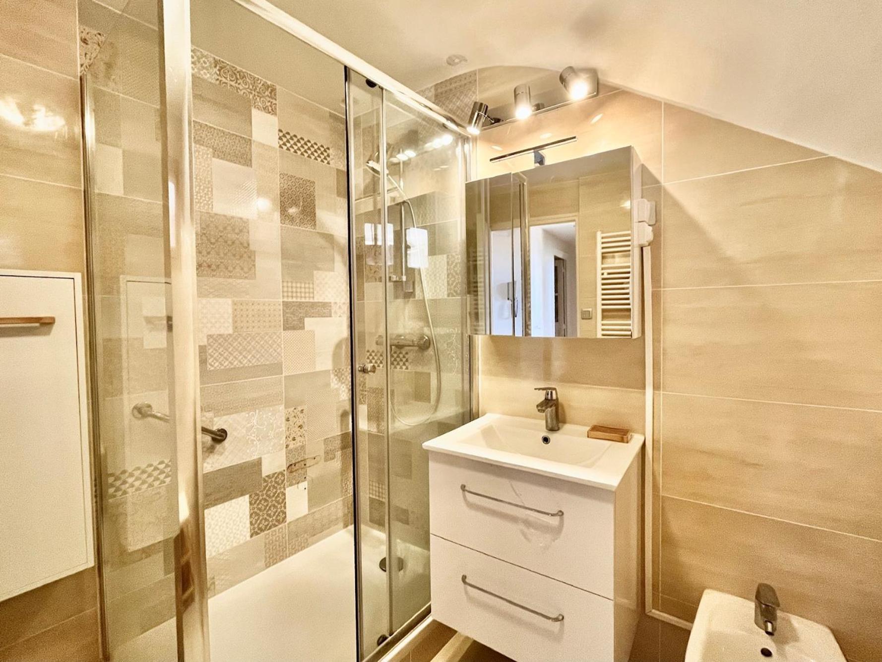 Apartamento Belle-epoque ,3bedrooms With Sea View *